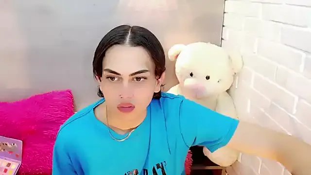 Daniela_Pink_ on StripChat