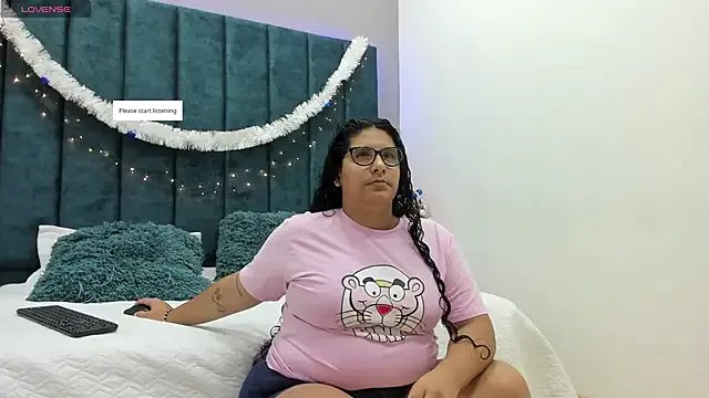 DanielleEvans_ on StripChat