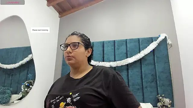 DanielleEvans_ on StripChat