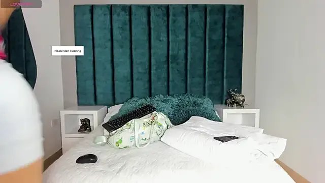 DanielleEvans_ on StripChat