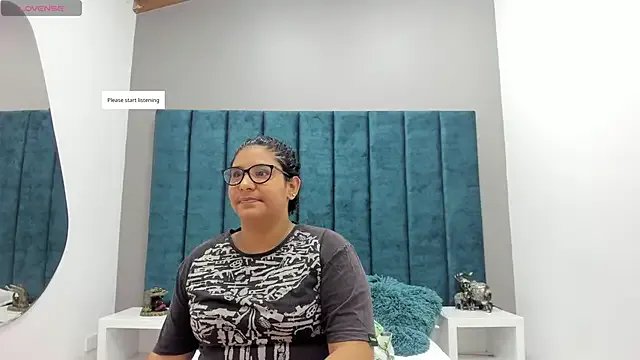 DanielleEvans_ on StripChat