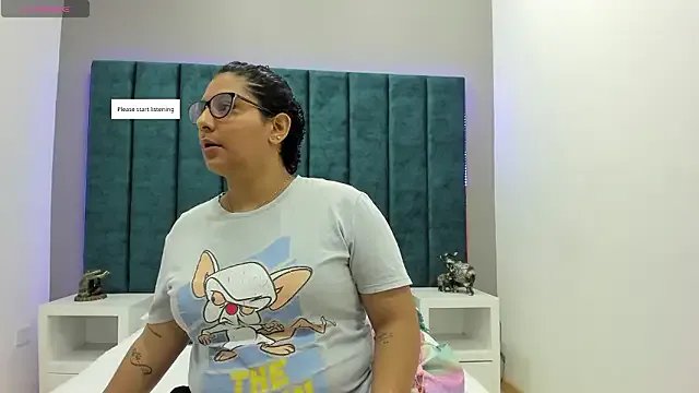 DanielleEvans_ on StripChat