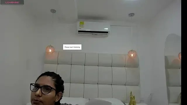 DanielleEvans_ on StripChat