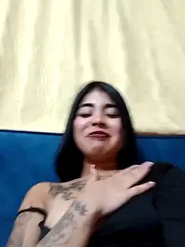 Dannii- on StripChat