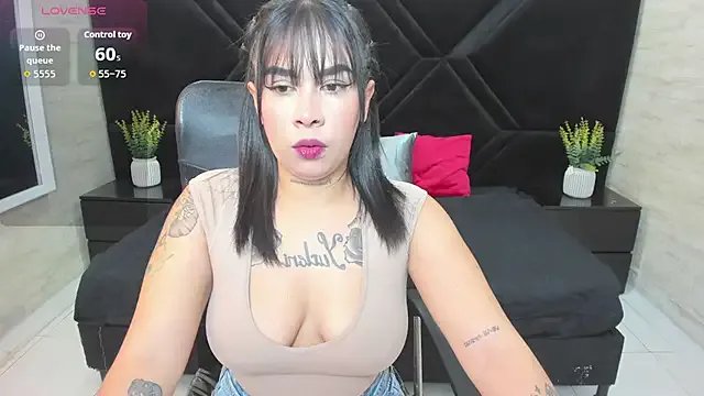 Dantzel_ on StripChat