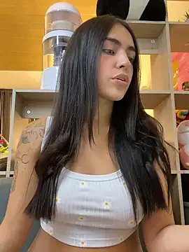 DaphneUwu on StripChat