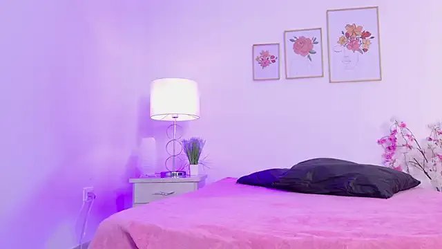 dark_angell77 on StripChat