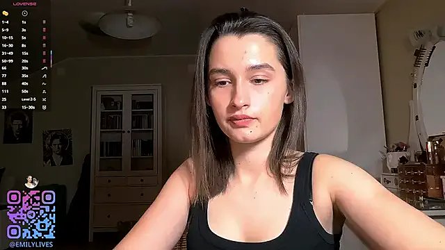 DarlineBrustera on StripChat