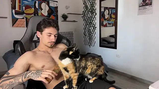 David_Brown18 on StripChat