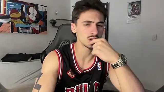 David_Brown18 on StripChat