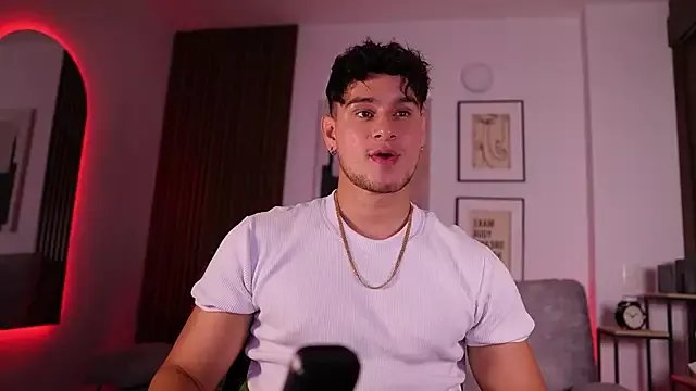 DaviesBrown on StripChat