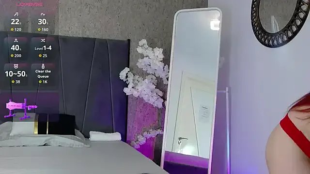 DeniseSun on StripChat