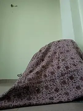 Desi_Bhabi_01 on StripChat