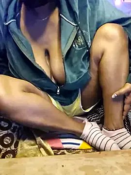 Desi_Maya69 on StripChat