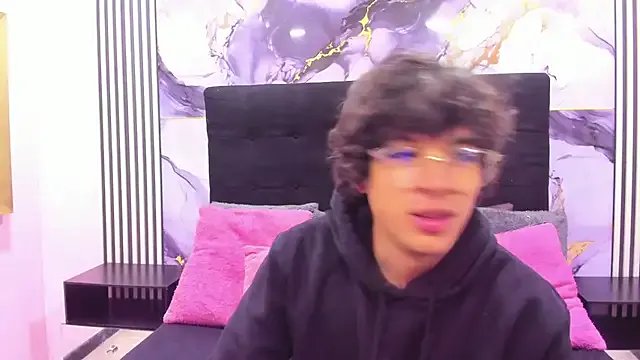 Desire_Ecstasy on StripChat