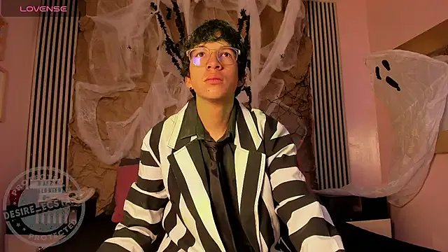 Desire_Ecstasy on StripChat