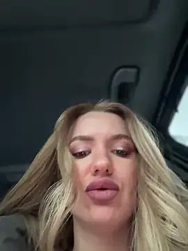 Devill_Angel_ on StripChat