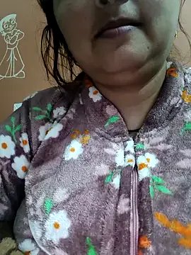 Dianaa9 on StripChat