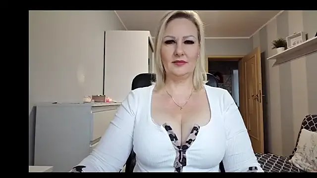 DianaLive on StripChat