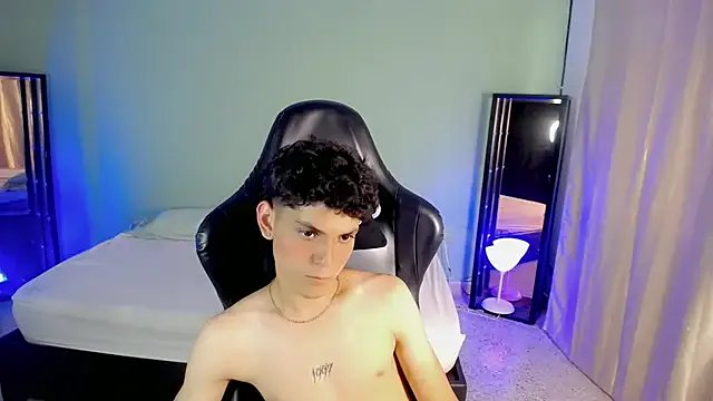 dilan_hott_ on StripChat