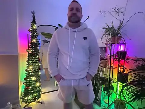 Dilfcam101 on StripChat