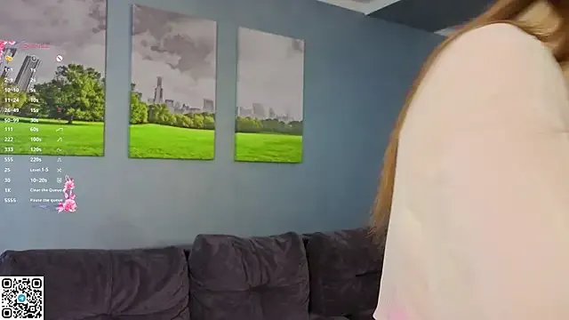 DivaViera on StripChat