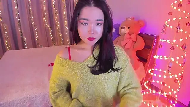 Dollyaa on StripChat