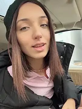 DollyTall on StripChat