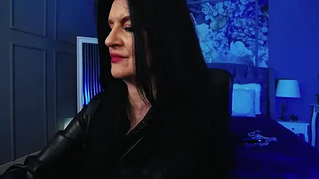 DomMelissaW on StripChat