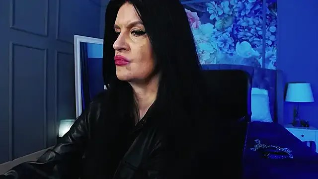 DomMelissaW on StripChat