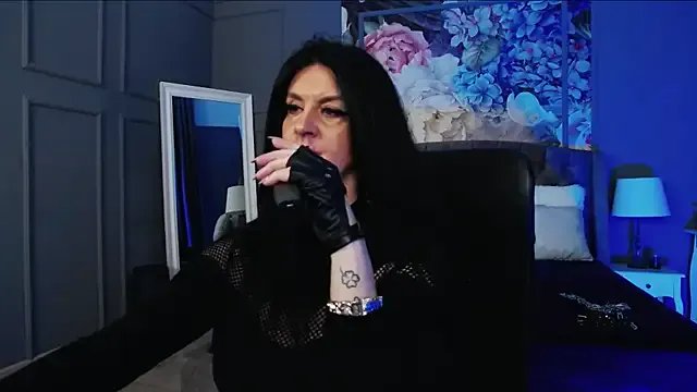 DomMelissaW — I am here to turn your life upside down