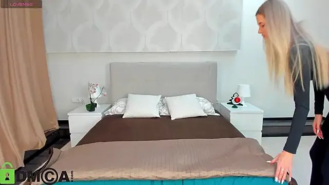 Donna_Evans on StripChat