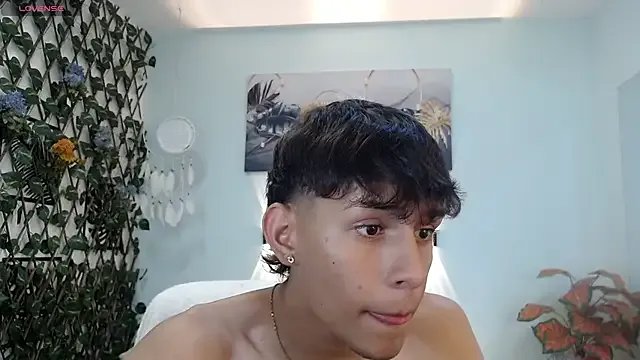 DraxBlade09 on StripChat