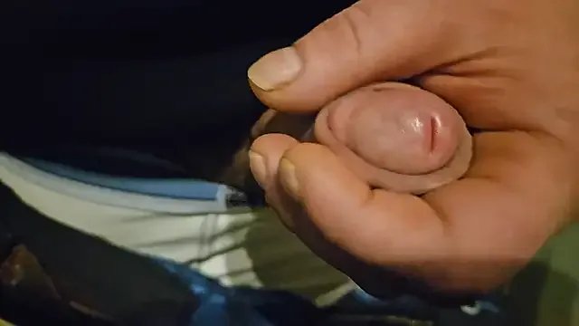 drm4ple3 on StripChat