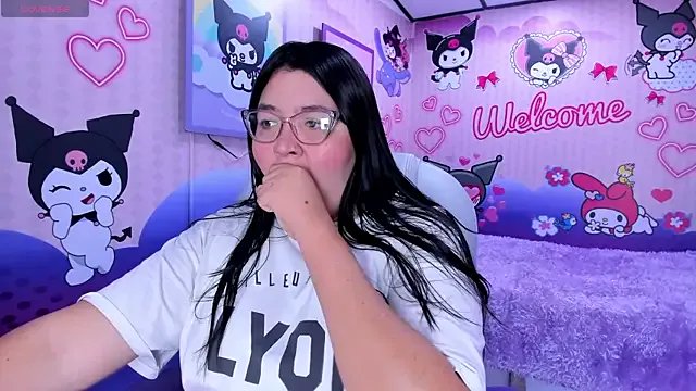 Dulce_meow on StripChat