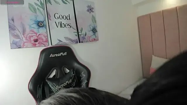 dulce_morbida on StripChat