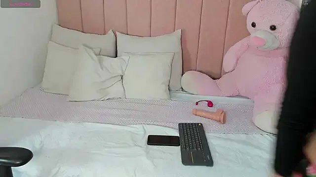 dulce_morbida on StripChat