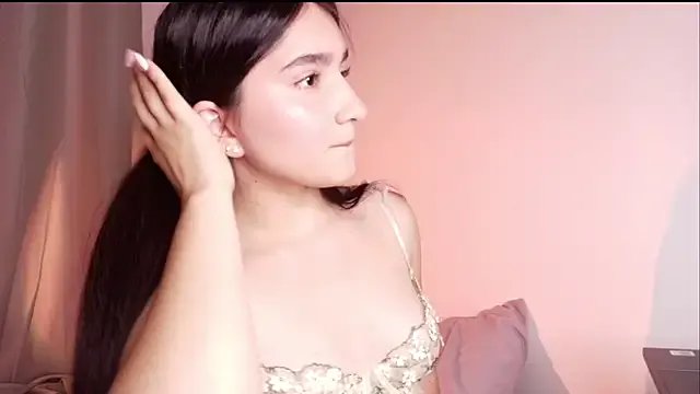 dulceangel__ on StripChat