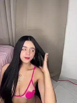 Dulcekitty__ on StripChat