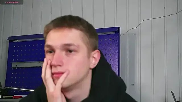 dustyn_fox on StripChat