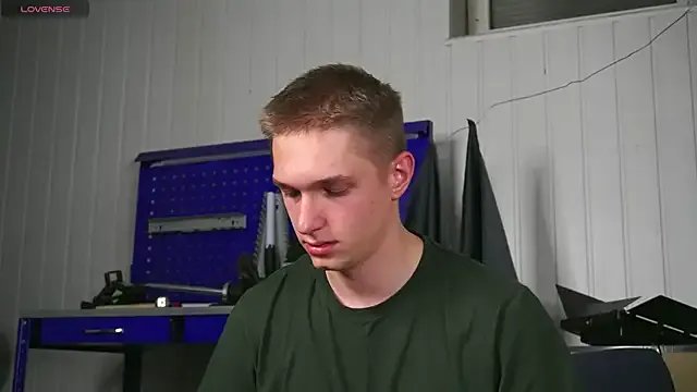 dustyn_fox on StripChat