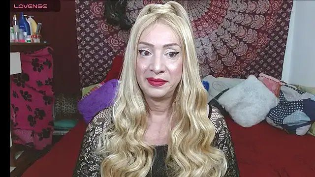 elena_evans on StripChat