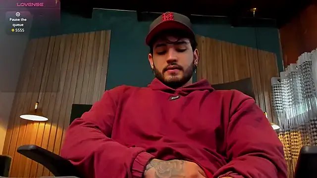 ElianKeiser on StripChat