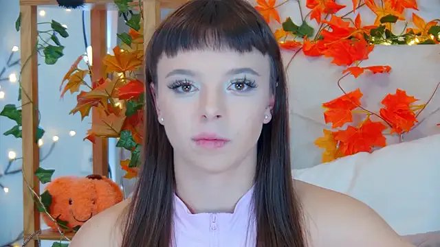 ElisabethDavis on StripChat