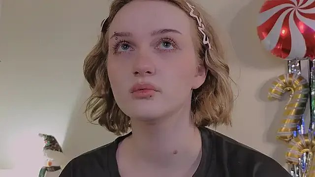 ELLIEJAY on StripChat