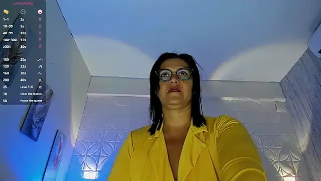 EmillyLim on StripChat