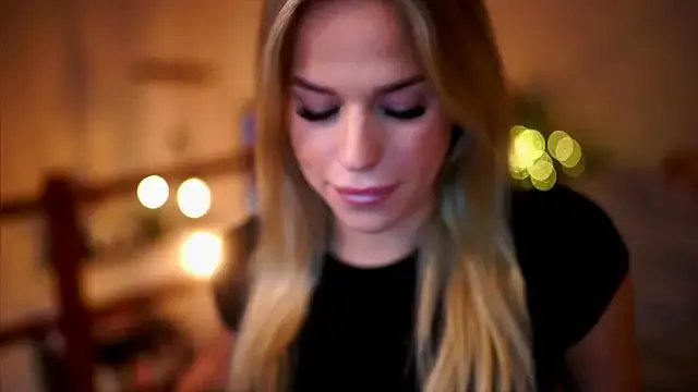 Emilyvanroessel on StripChat