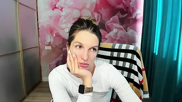 EmilyWalkeri on StripChat