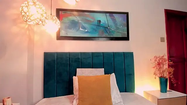 Emilywatsonn on StripChat