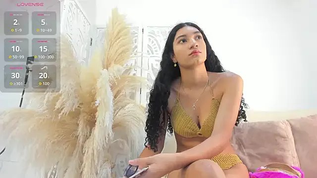 emma_scott_7 on StripChat